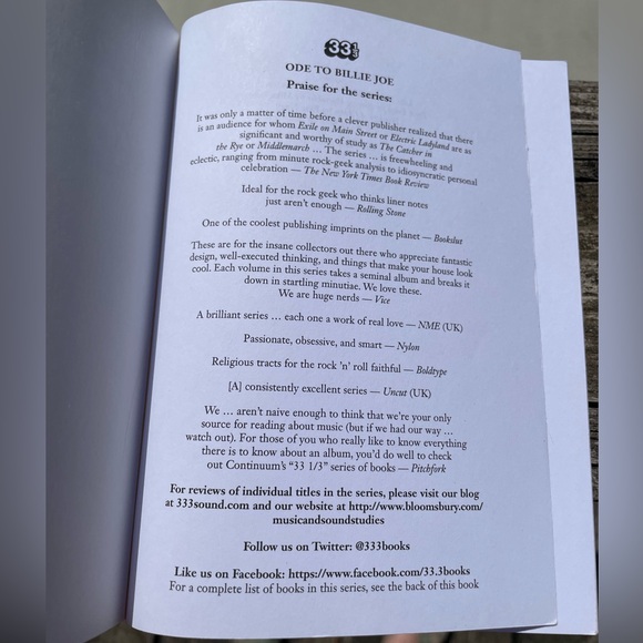 Ode to Billie Joe by Tara Murtha 33 1/3 Series Softcover Book - Picture 4 of 10